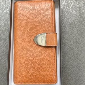 Gucci wallet. Original .